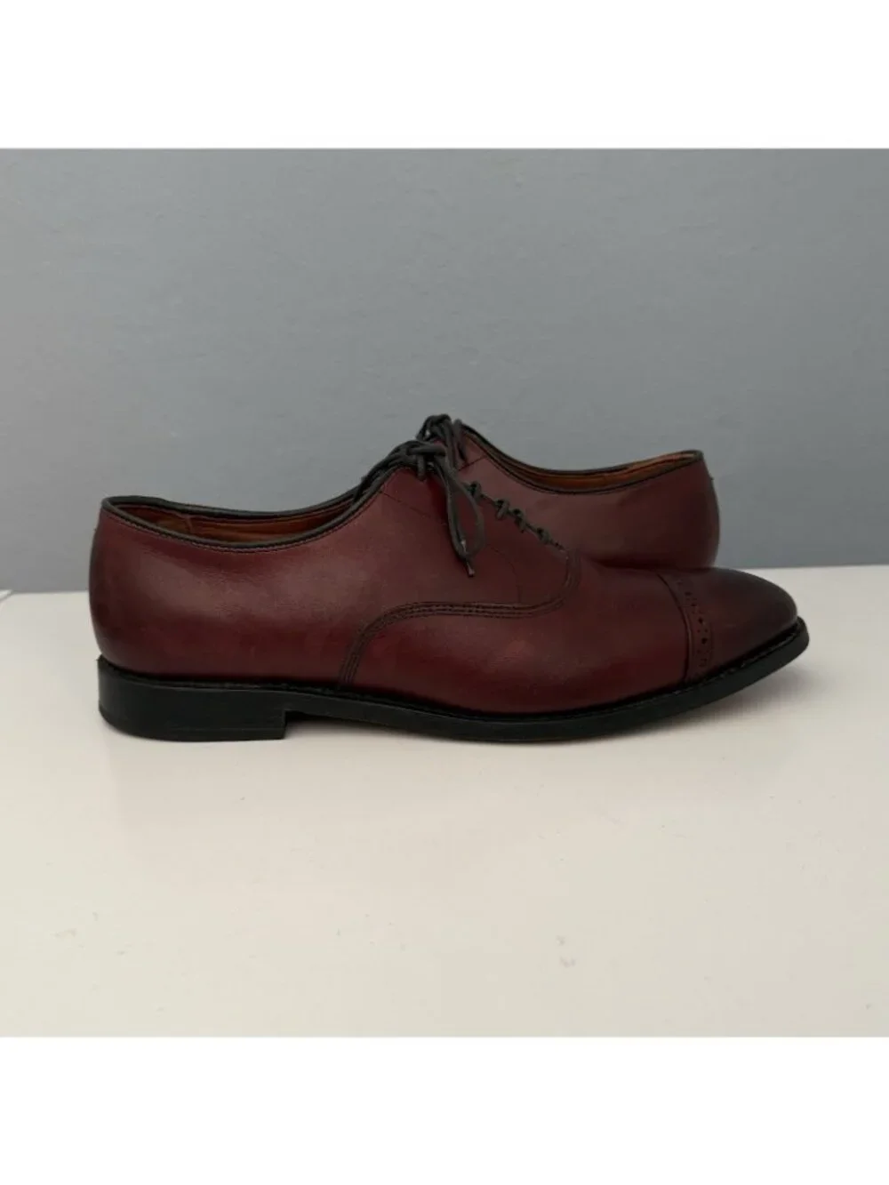 Allen Edmonds Fifth Avenue Leather Cap Toe Oxfords Burgundy (5736) Sz 9 D